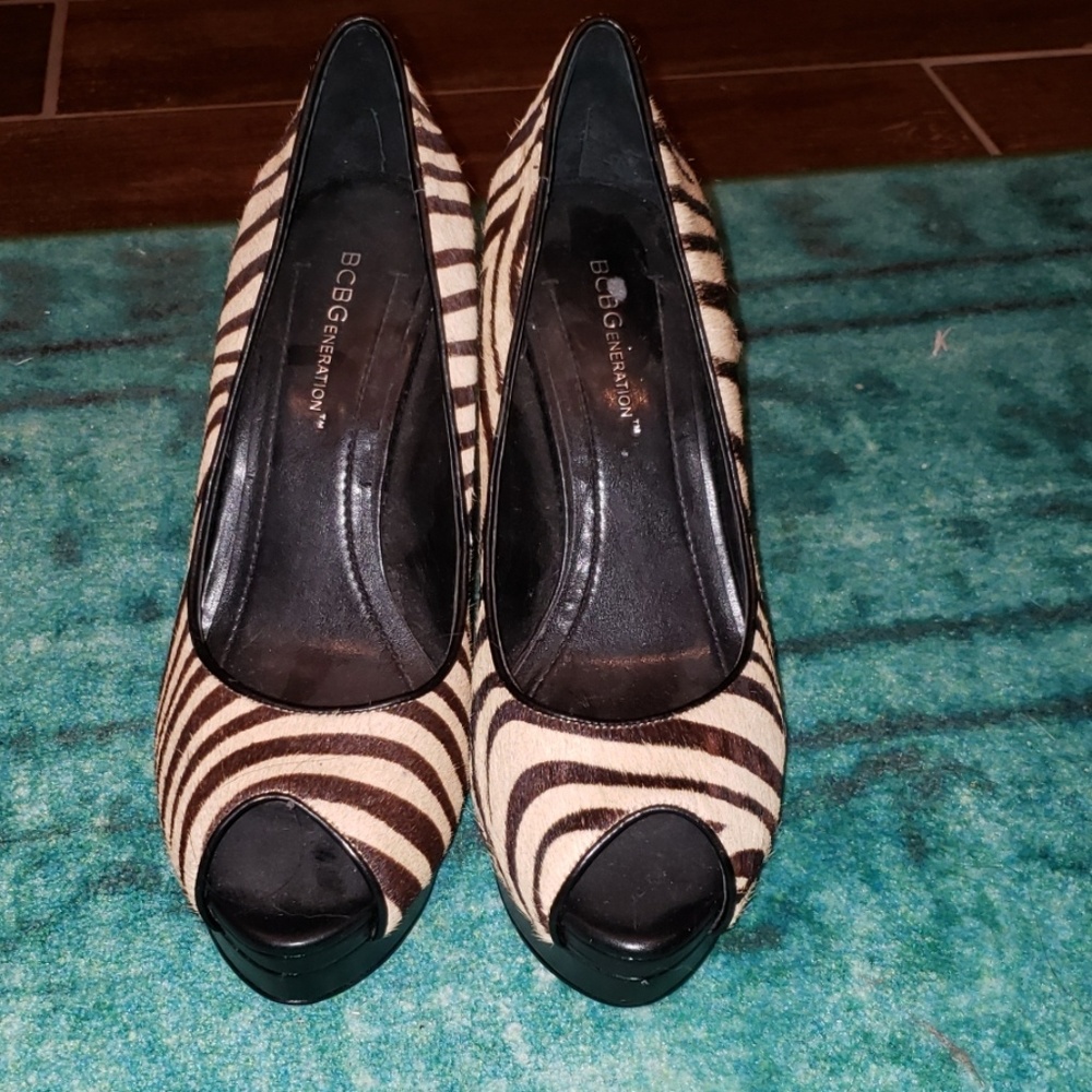 BCBG heels